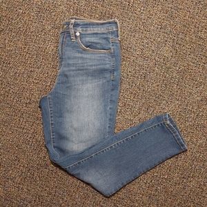 Universal Thread High Rise Skinny Crop Jean